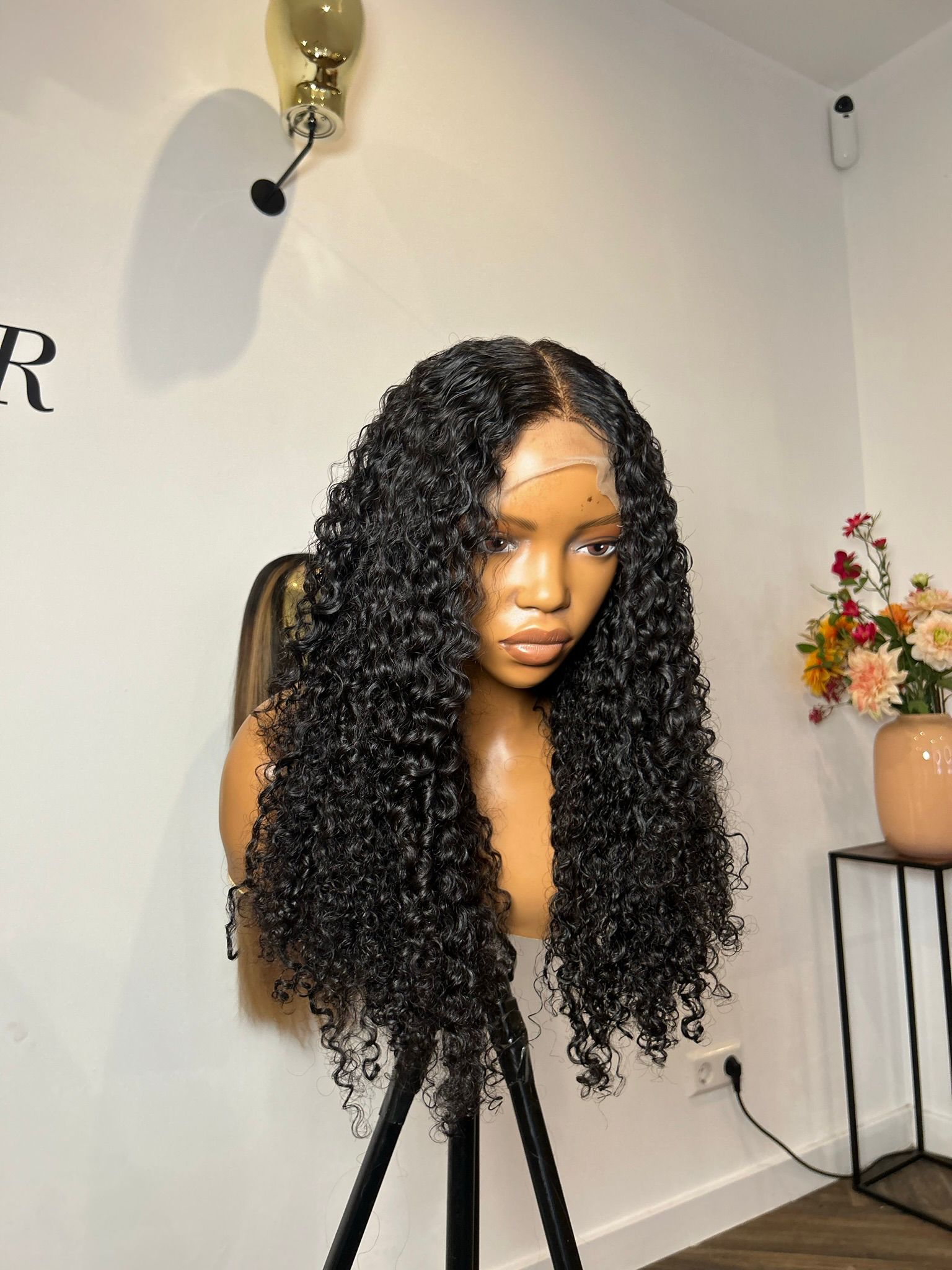 CREATE YOUR COLORED WIG